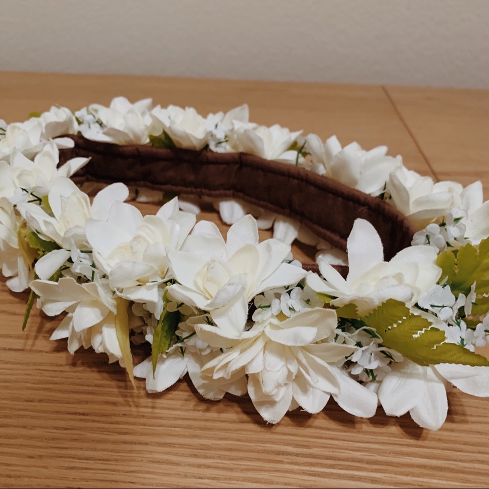 White Hawaiian Flower Crown | Velcro